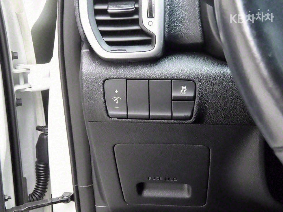 (304N1898)Kia Sportage 4th Generation Diesel 2.0 2WD Prestige - 12