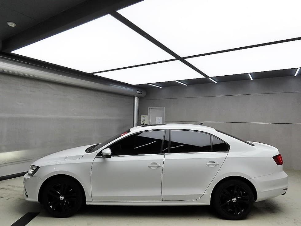 Volkswagen New Jetta2.0 Turbo Diesel Injection BlueMotion 6세대 Premium - 4