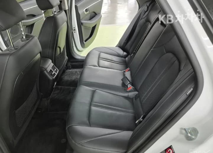 Хюндай Соната (DN8)2.0 Premium 패밀리 - 9