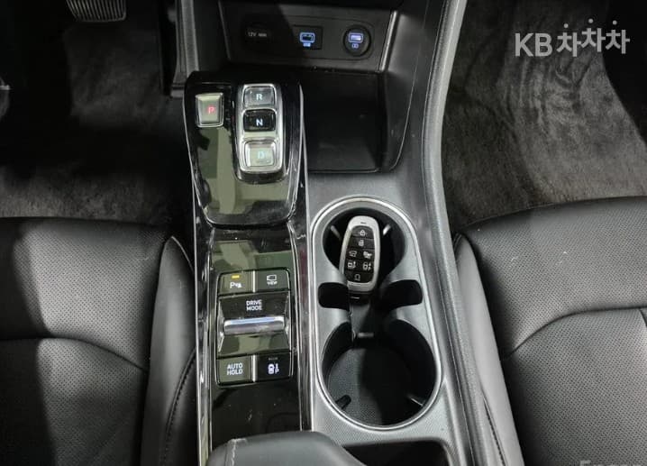 Хюндай Соната (DN8)2.0 Premium 패밀리 - 11