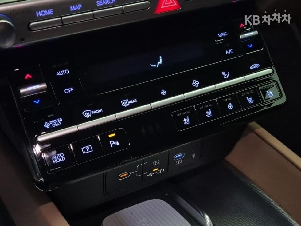 Хюндай Ди Всеново Grandeur (Azera) Хибрид1.6 Турбо Бензин Premium - 17