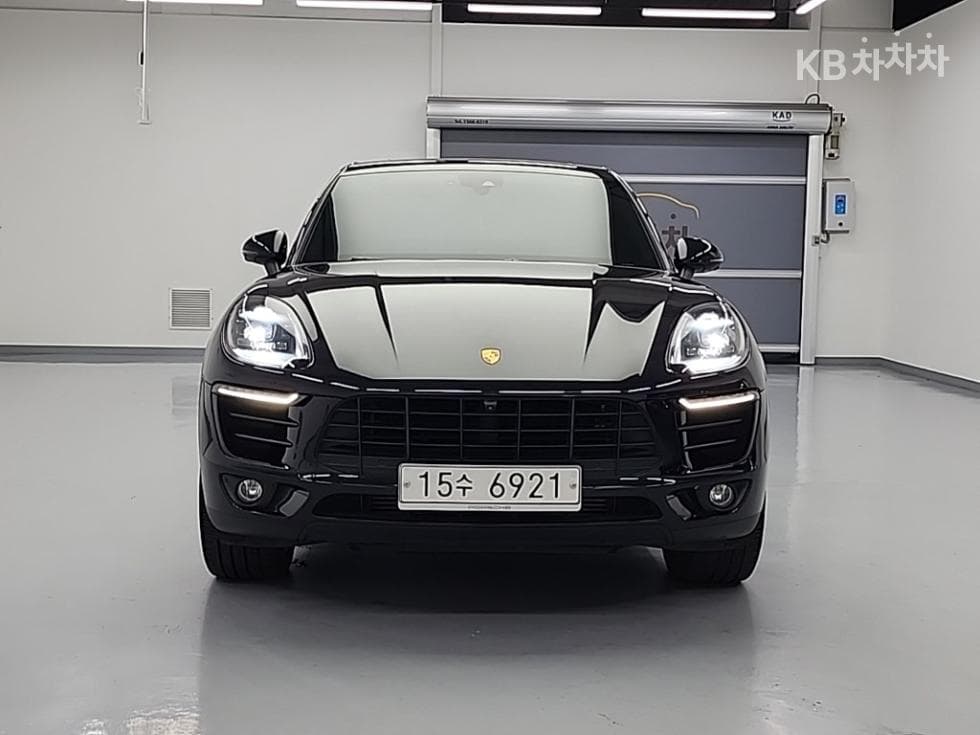 Porsche 마칸2.0 - 2