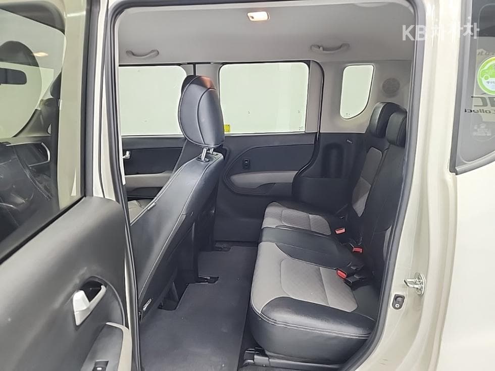 (306go7781)Kia The New Ray1.0 Gasoline Prestige - 12