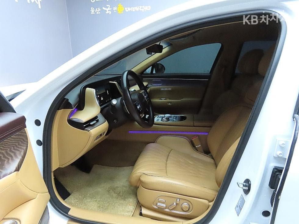 Дженезис G90(RS4)3.5T AWD Стандартен - 10