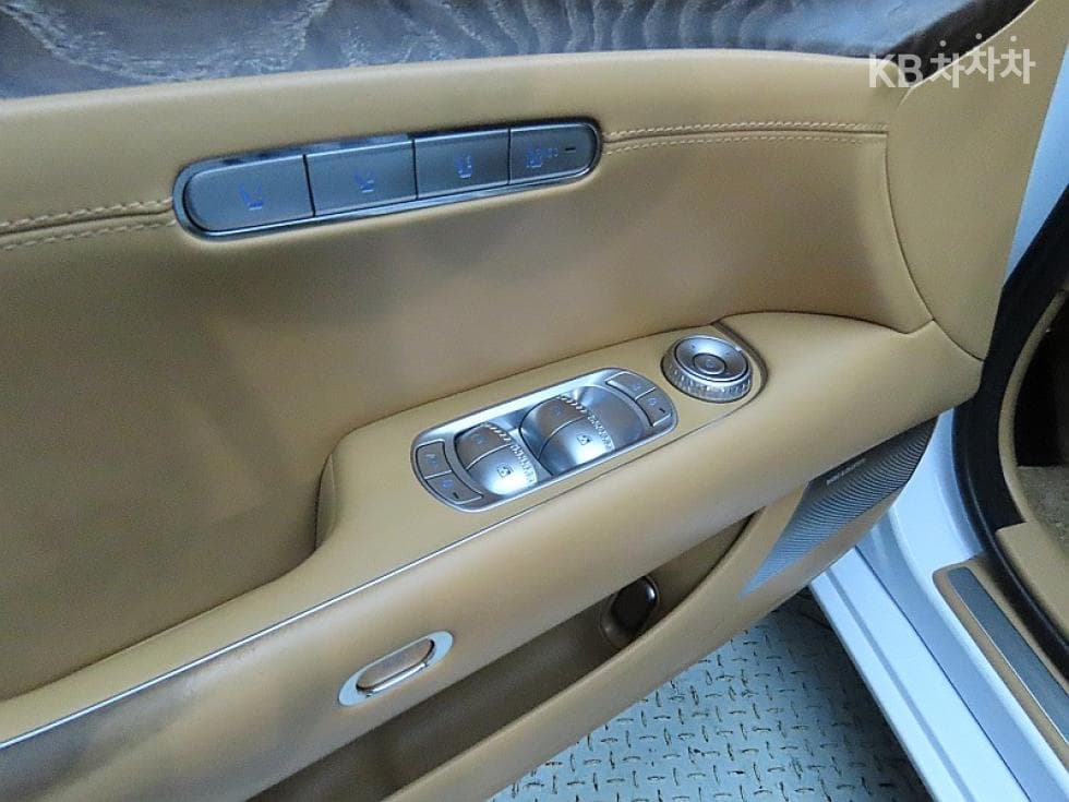 Дженезис G90(RS4)3.5T AWD Стандартен - 13