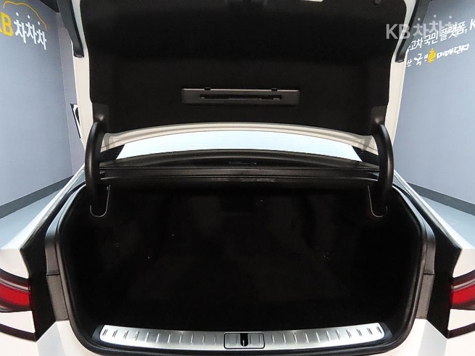 Дженезис G90(RS4)3.5T AWD Стандартен - 19