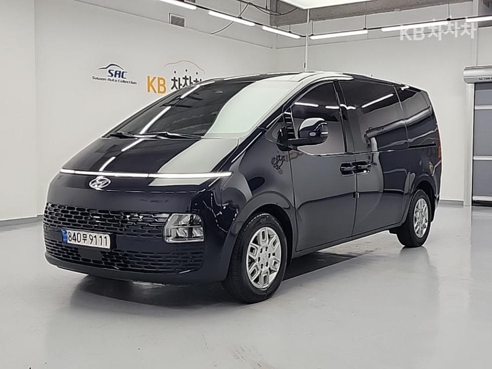 Hyundai Starea Cargo 2.2 Cargo 3 Moderne - Image 1