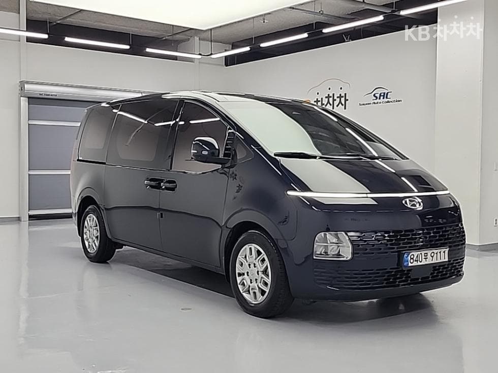 Hyundai Starea Cargo 2.2 Cargo 3 Moderne - Image 4