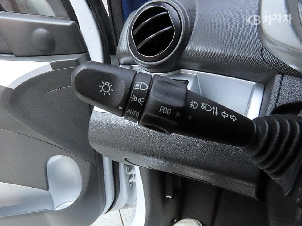 GM Korea Chevrolet SparkLT Standard - 14