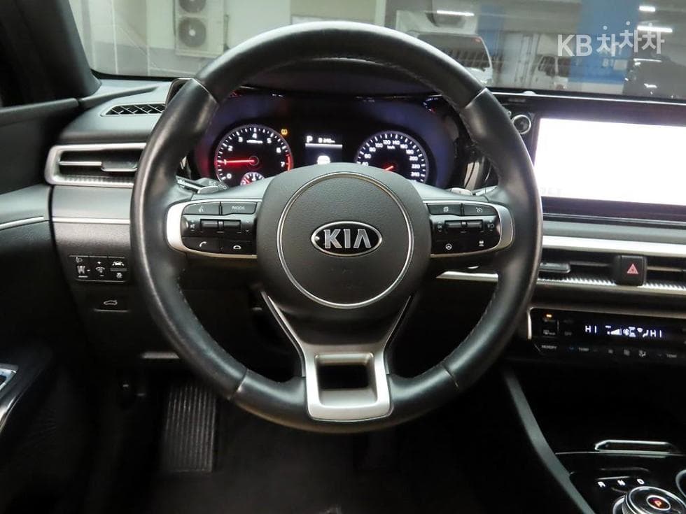 Kia K5 3rd Gen2.0 Gasoline Prestige - 8