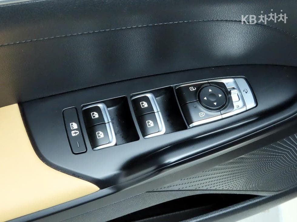 Kia K5 3rd Gen2.0 Gasoline Prestige - 12