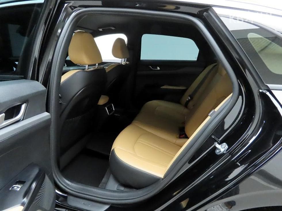 Kia K5 3rd Gen2.0 Gasoline Prestige - 14