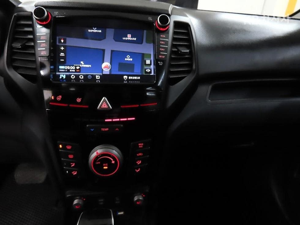 KG Mobility Tivoli Air2WD IX - 14