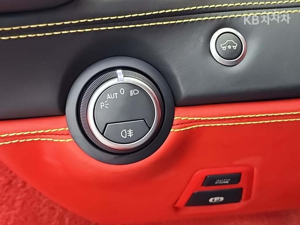 페라리 488 GTB3.9 V8 - 14