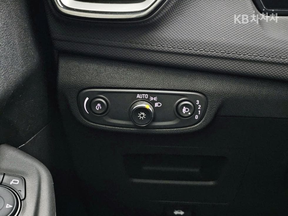 Джи Ем Корея The New (фейслифт) Trailblazer1.35 Бензин Турбо 2WD Premier - 11