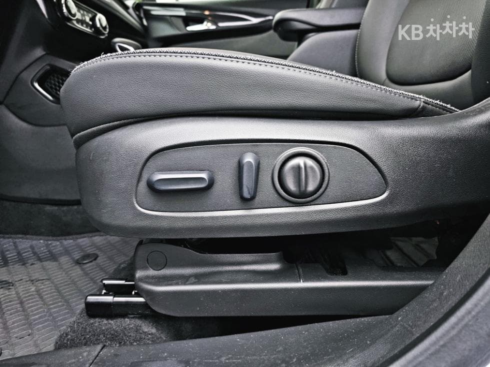 Джи Ем Корея The New (фейслифт) Trailblazer1.35 Бензин Турбо 2WD Premier - 17