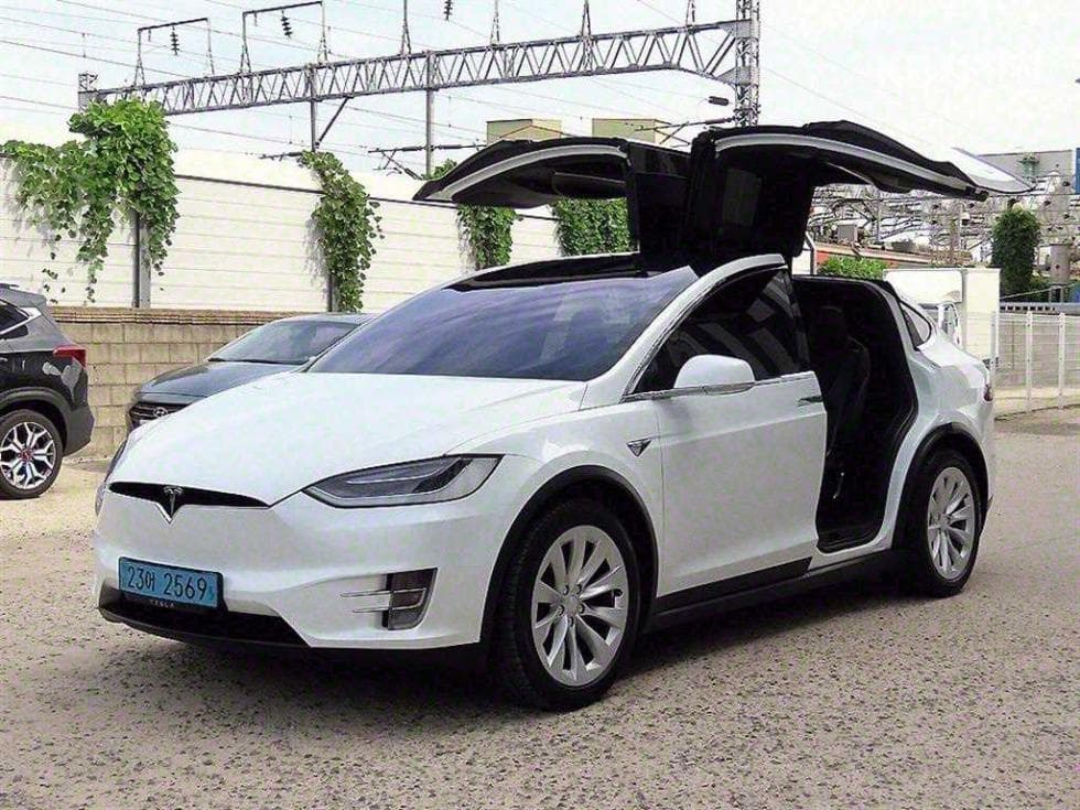 테슬라 Model X100D - 2