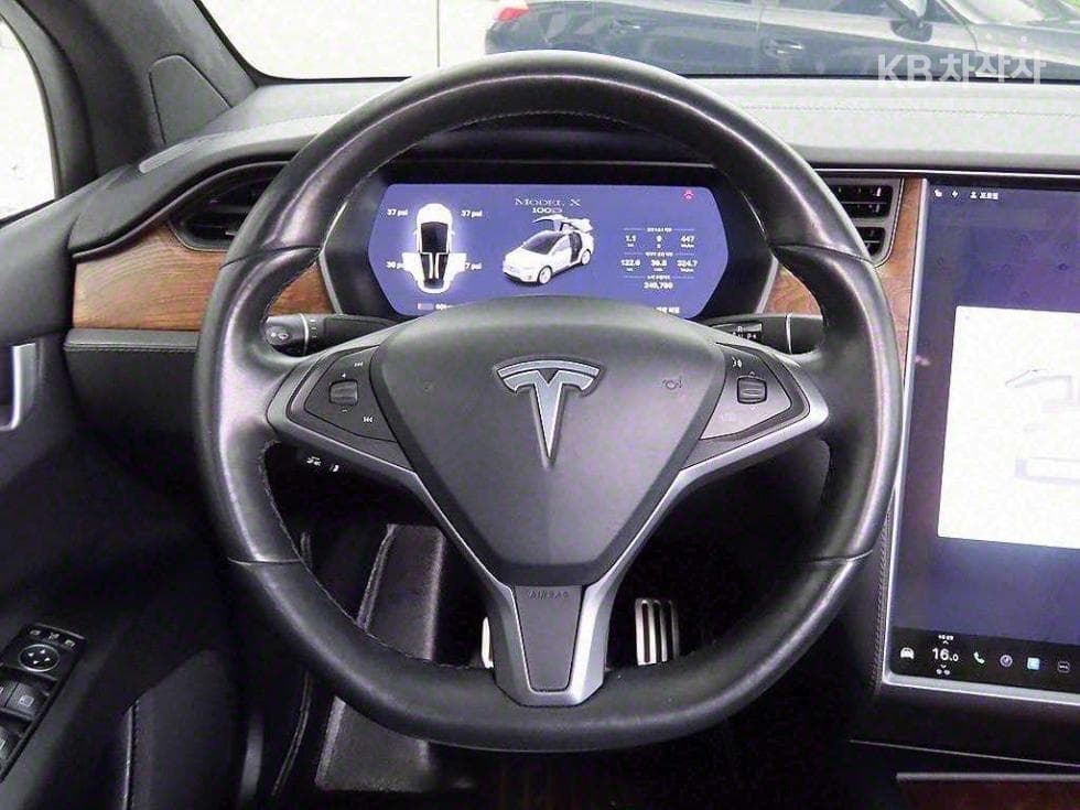 테슬라 Model X100D - 9