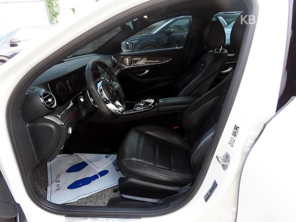 Mercedes-Benz E-Class (W213)E53 AMG 4MATIC+ Standard - 5