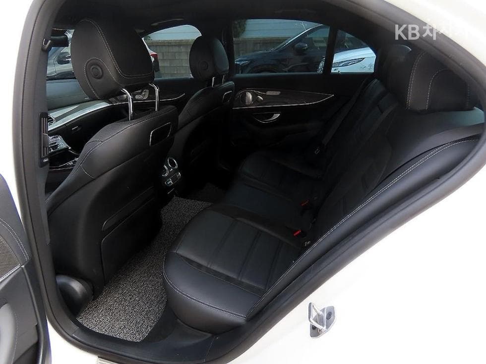 Mercedes-Benz E-Class (W213)E53 AMG 4MATIC+ Standard - 6