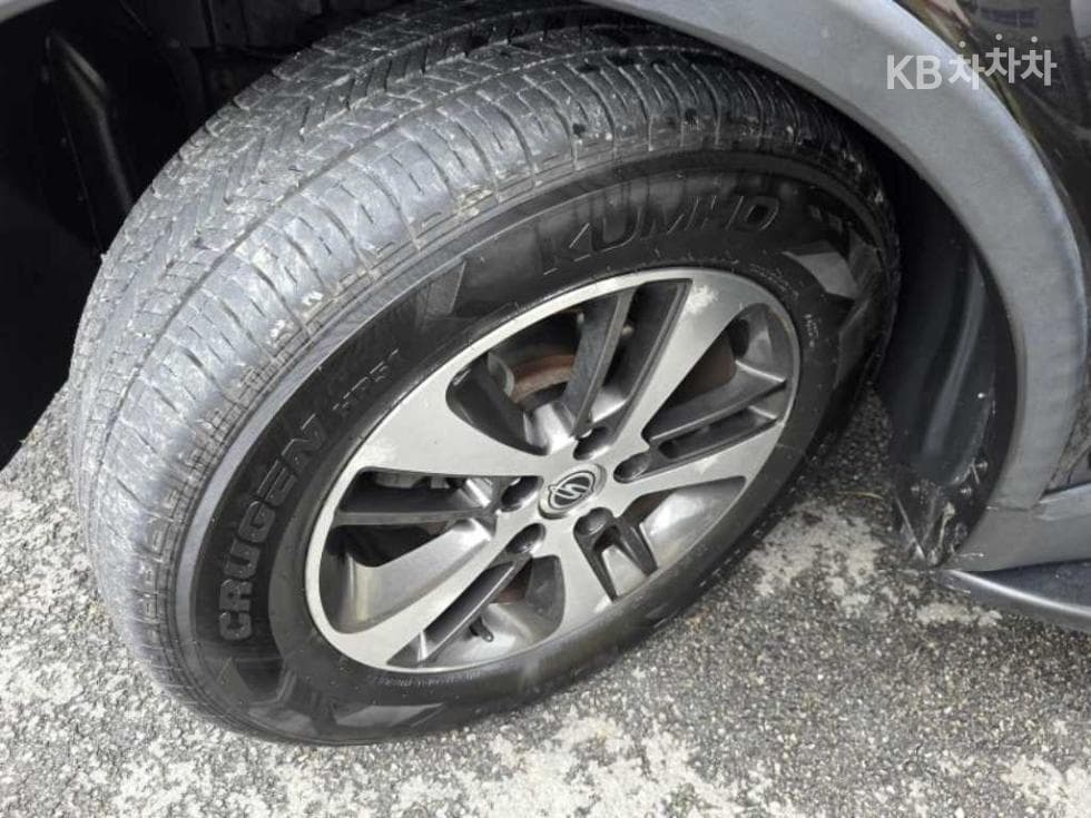 КейДжи Мобилити RextonW7-местен (Лимузин) 4x4 RX7 Лукс - 17