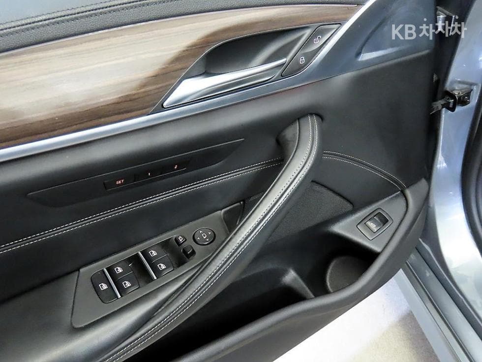 BMW 올Нов5 Серия (G30)530i xDrive M Sport Plus - 13
