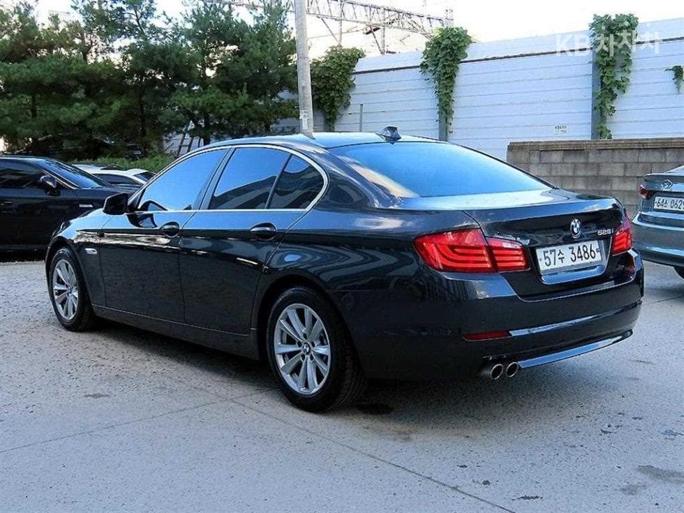 BMW Нов5 Серия528i F10 - 3
