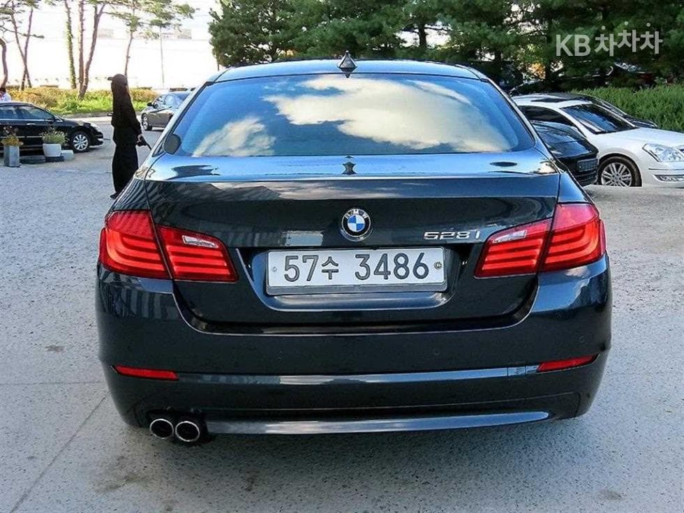 BMW Нов5 Серия528i F10 - 4