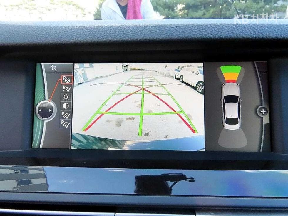 BMW Нов5 Серия528i F10 - 14