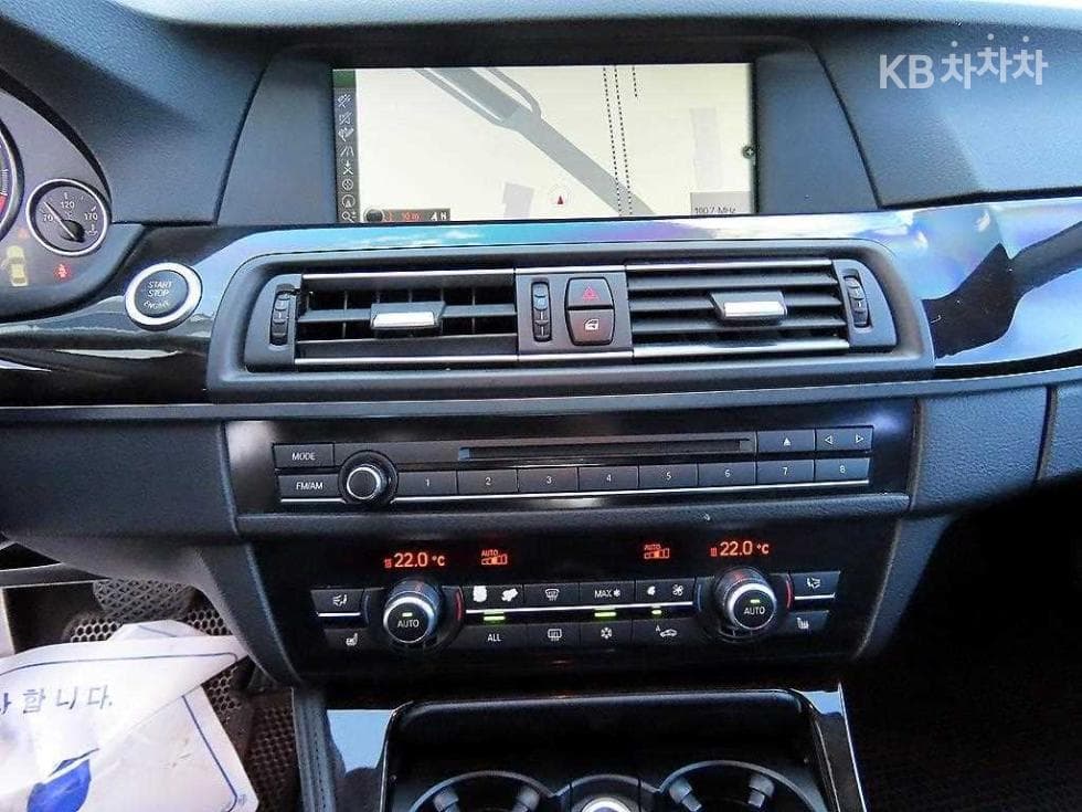 BMW Нов5 Серия528i F10 - 15