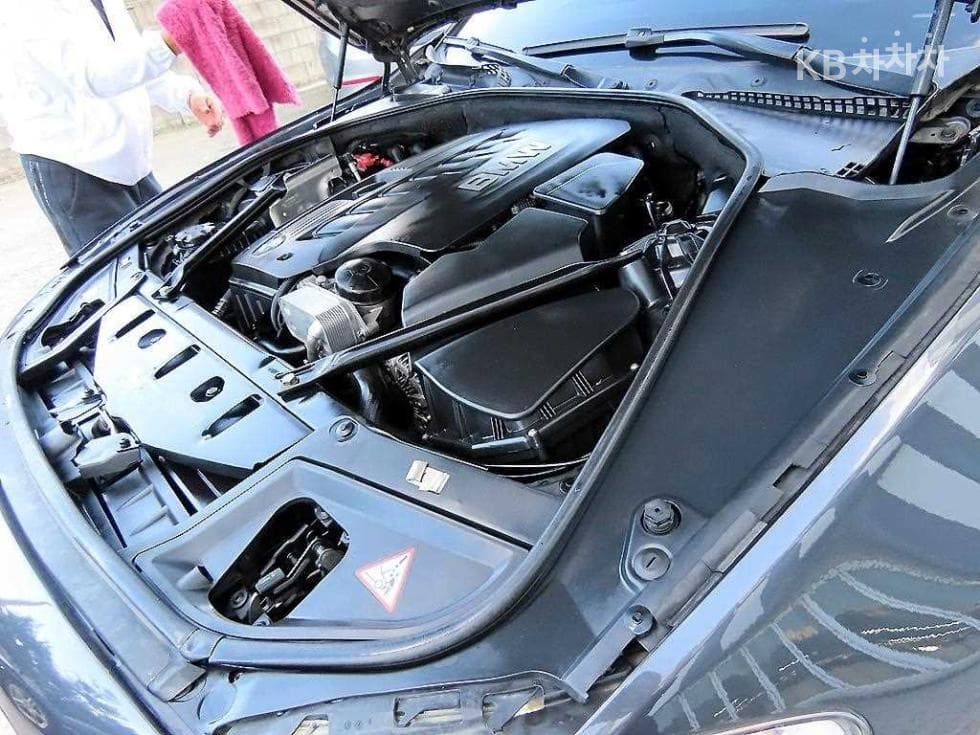 BMW Нов5 Серия528i F10 - 19