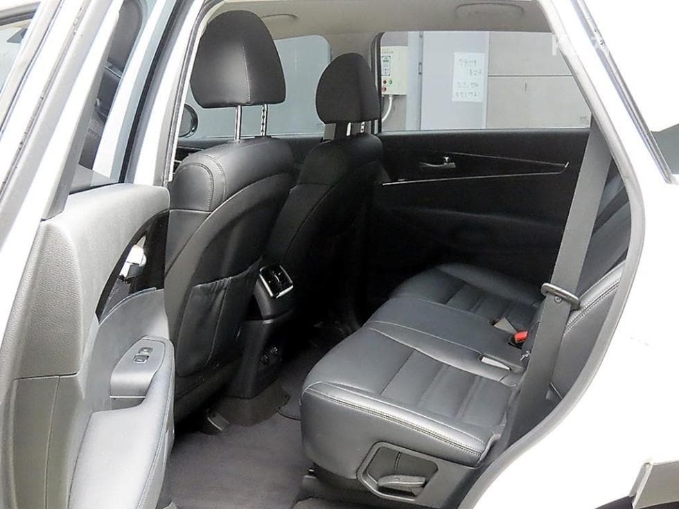 Киа The New (фейслифт) Sorento2.0 Дизел 2WD Престиж - 6