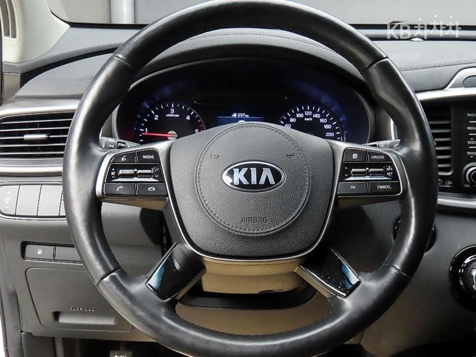 Киа The New (фейслифт) Sorento2.0 Дизел 2WD Престиж - 9