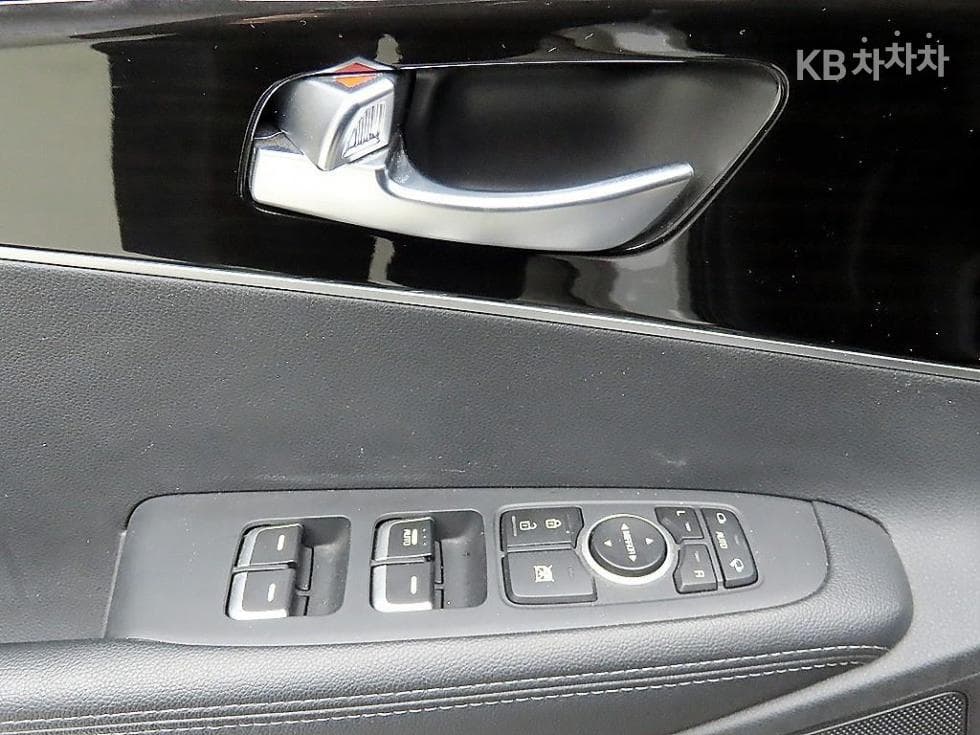 Киа The New (фейслифт) Sorento2.0 Дизел 2WD Престиж - 11