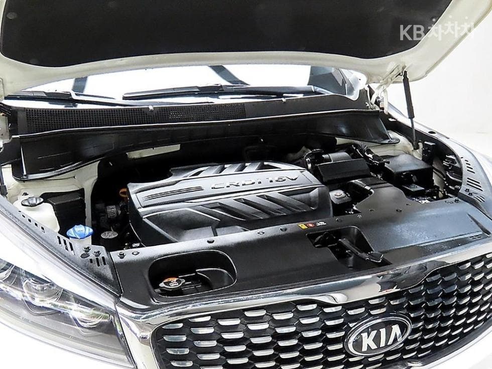 Киа The New (фейслифт) Sorento2.0 Дизел 2WD Престиж - 19