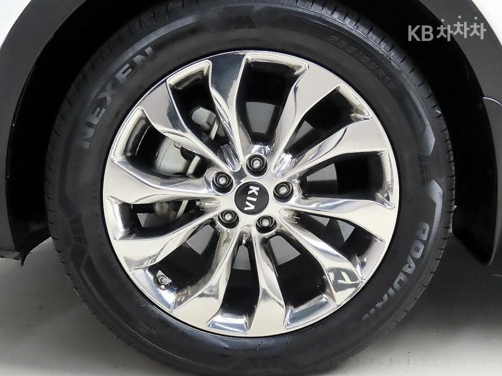 Киа The New (фейслифт) Sorento2.0 Дизел 2WD Престиж - 20