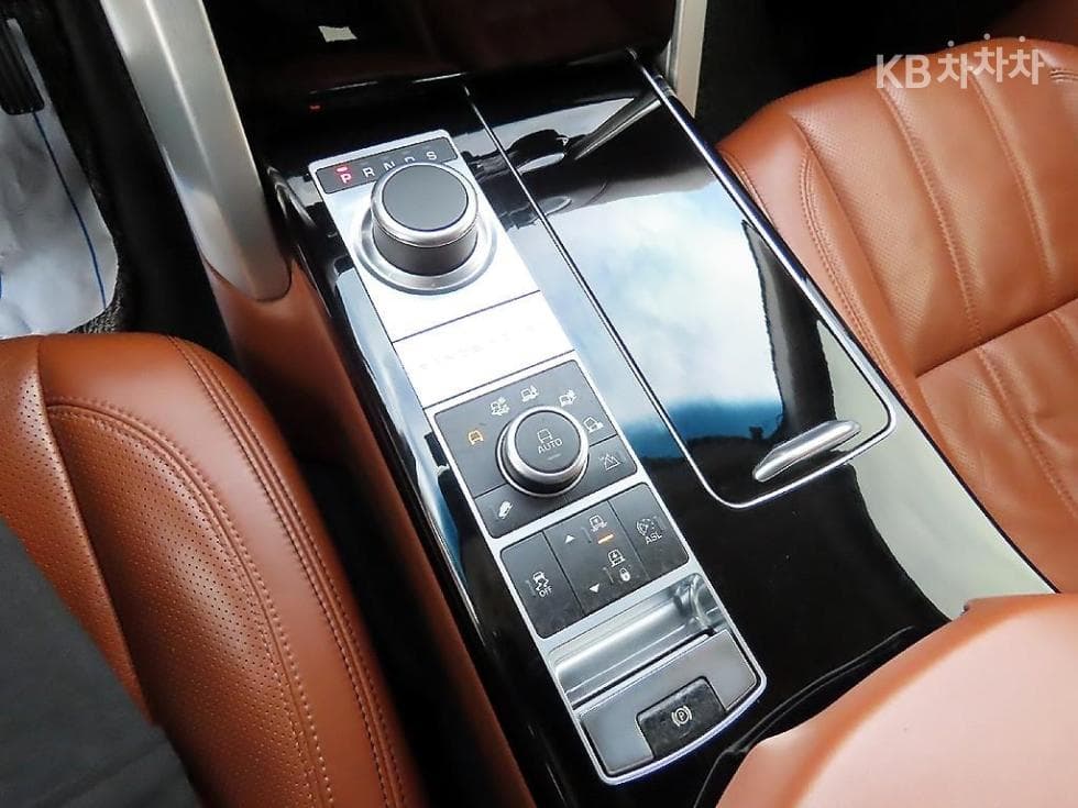 Land Rover Нов Range Rover4.4 SDV8 Автобиография 405 - 10