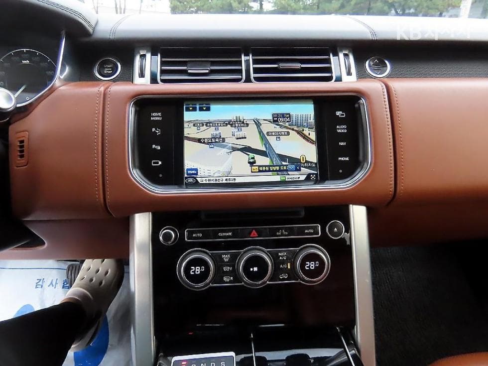 Land Rover Нов Range Rover4.4 SDV8 Автобиография 405 - 12