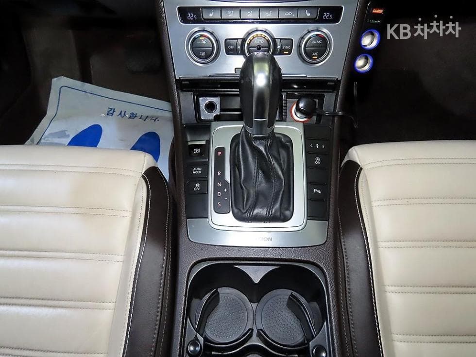 Volkswagen Нов CC2.0 Турбо Дизел Инжекция BlueMotion - 12