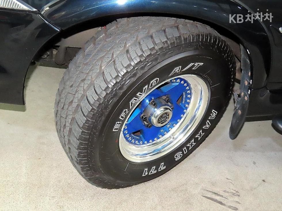 KG Mobility New무쏘Gasoline 320LX - 19
