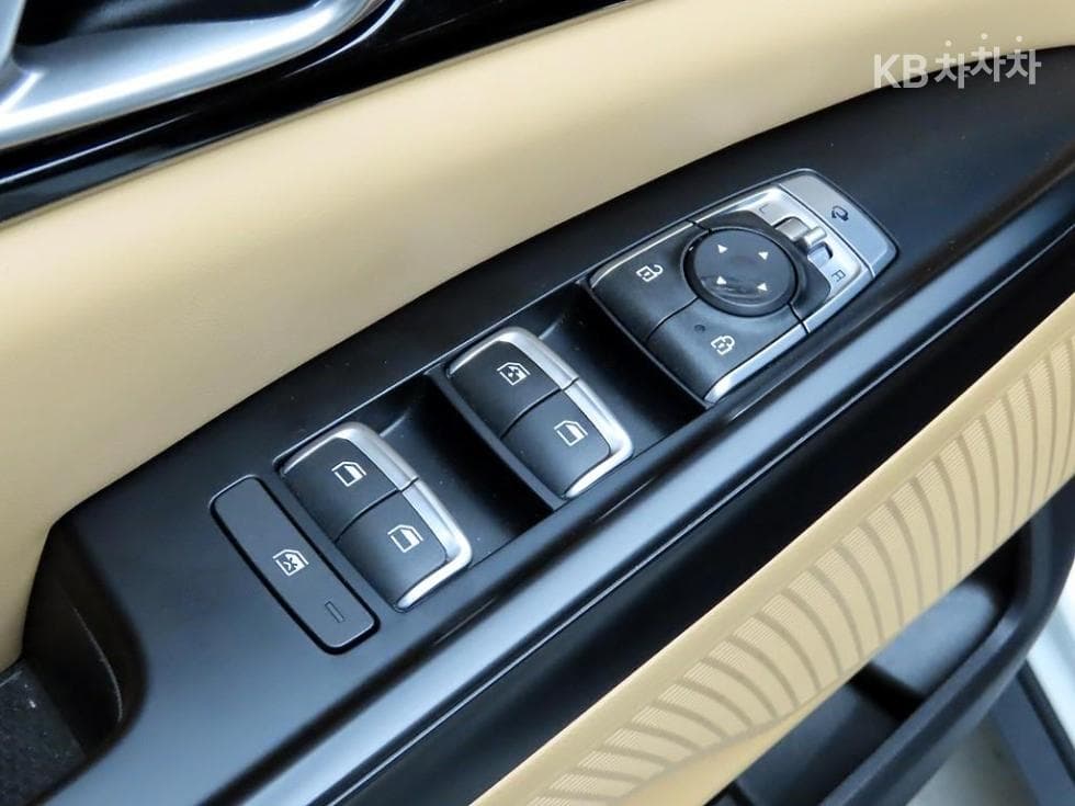 Киа Канивал 4-то поколениеD2.2 9-местен Престиж - 11