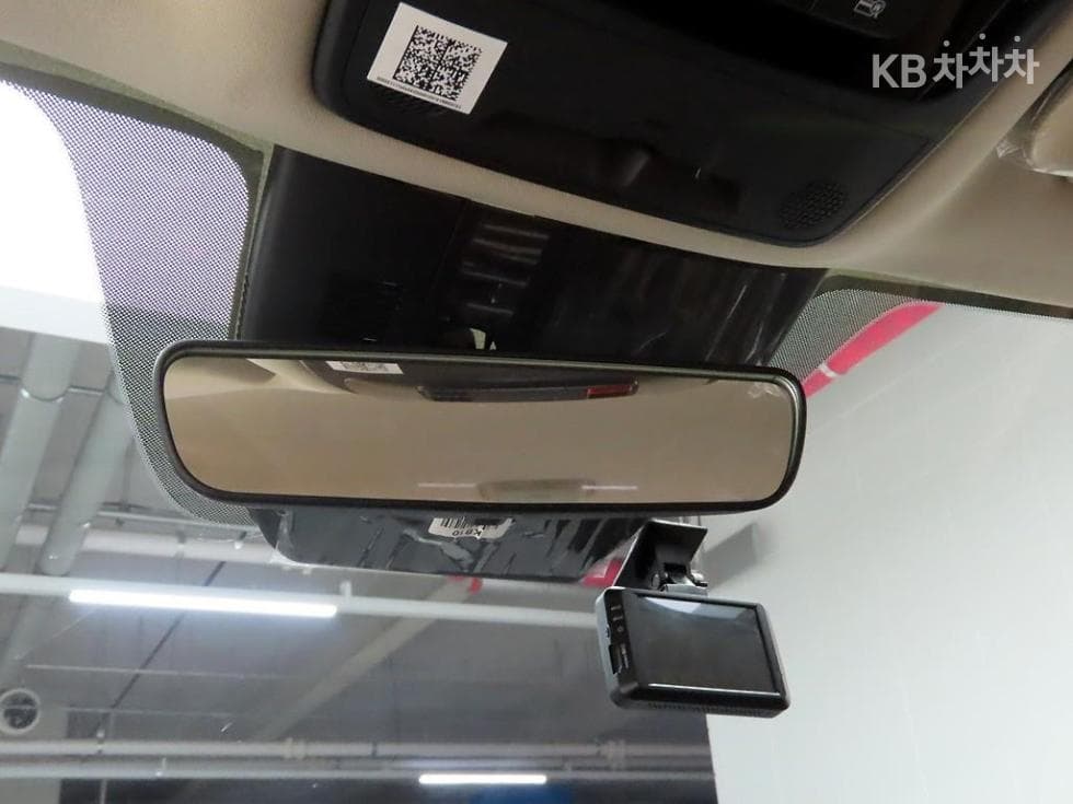 Киа Канивал 4-то поколениеD2.2 9-местен Престиж - 17