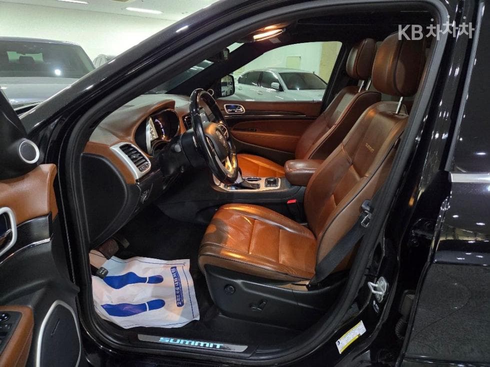 지프 그랜드 체로키3.6 서밋 - 6