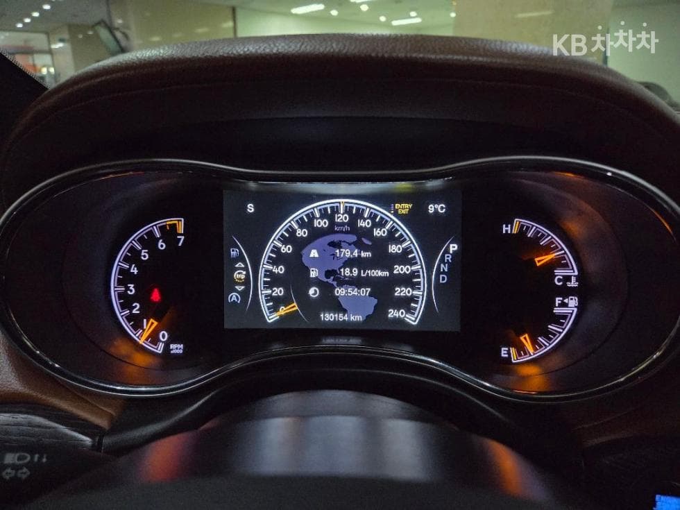 지프 그랜드 체로키3.6 서밋 - 10