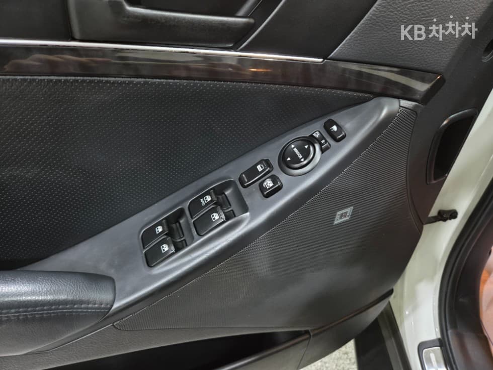 Хюндай 베라Cruze4x4 300VX LUXURY - 15