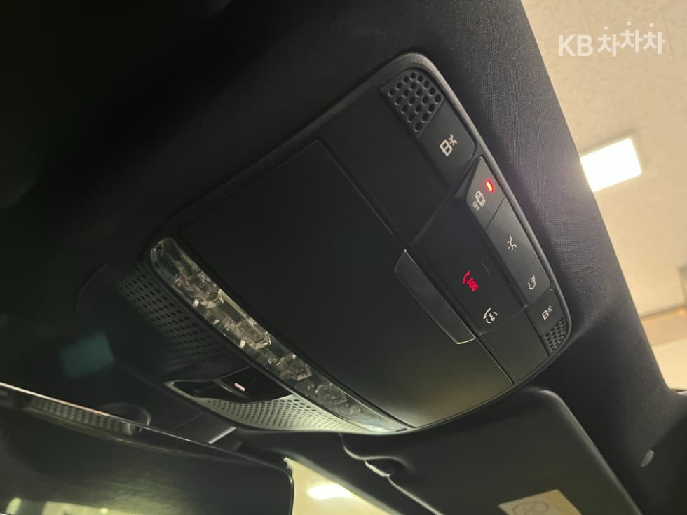 Mercedes-Benz E-Клас (W213)E300e 4MATIC Exclusive - 19