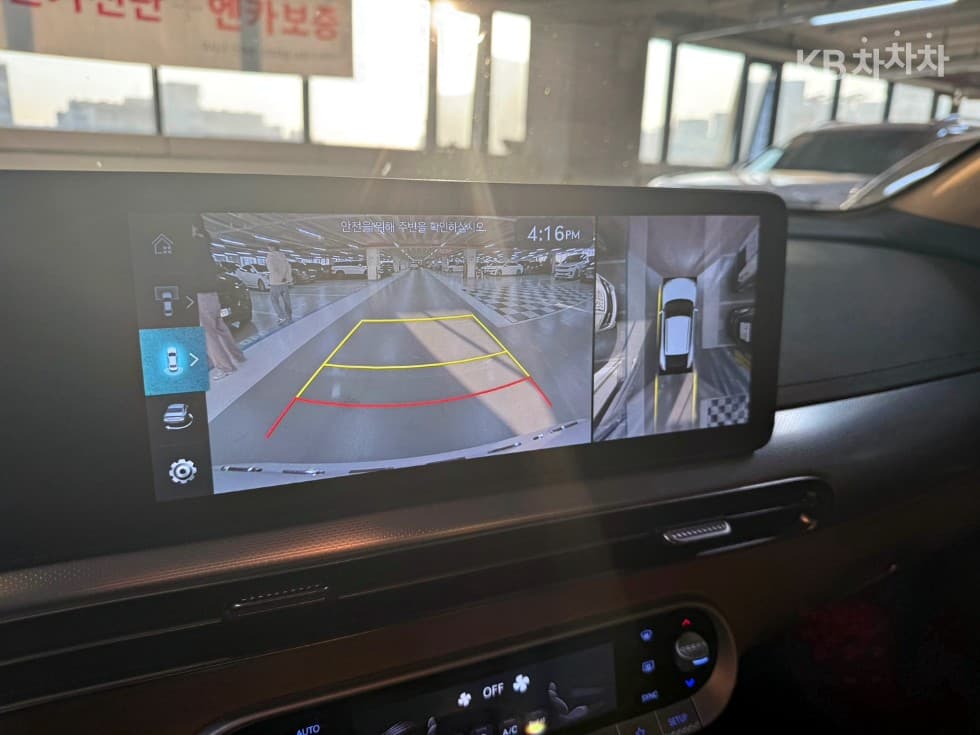 Genesis GV60Standard 2WD Standard - 12