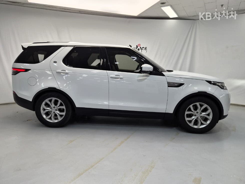 Land Rover 디스커버리52.0 SD4 SE - 2