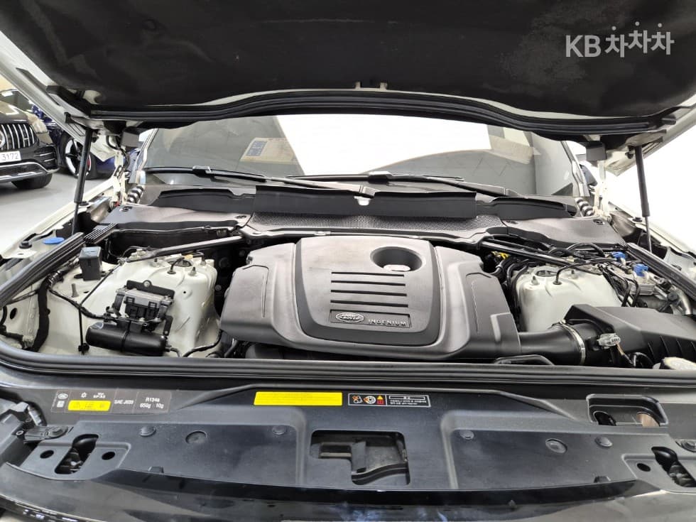Land Rover 디스커버리52.0 SD4 SE - 8