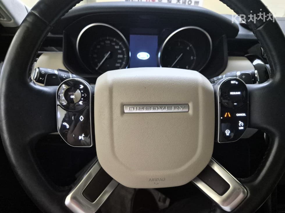 Land Rover 디스커버리52.0 SD4 SE - 17